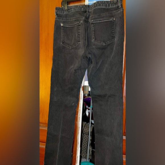 Gloria Vanderbilt Sadie Slim Black Denim Jeans. Size 12 - Picture 5 of 8